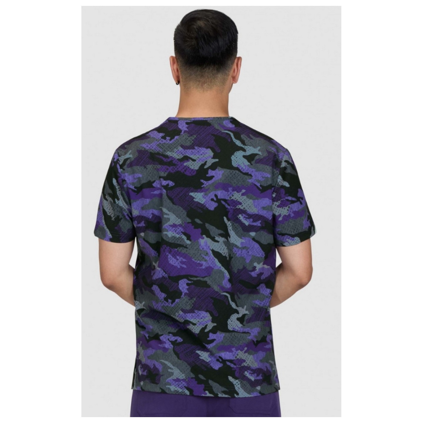 671PR koi Next Gen On Call Men's Print Top - Distressed Camo